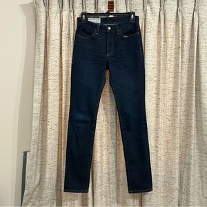 Imogene + Willie 'Imogene Slim' Mid-Rise Jeans - 27